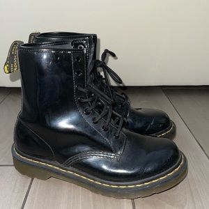 Dr martens black patent leather
